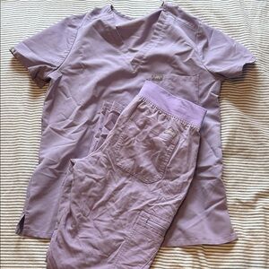 Figs Lavender Scrub Set